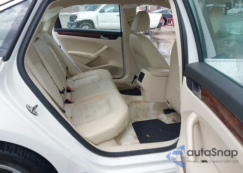 2013 Volkswagen Passat 2.0L Tdi Sel Premium from USA, damaged, VIN 1VWCN7A36DC046109